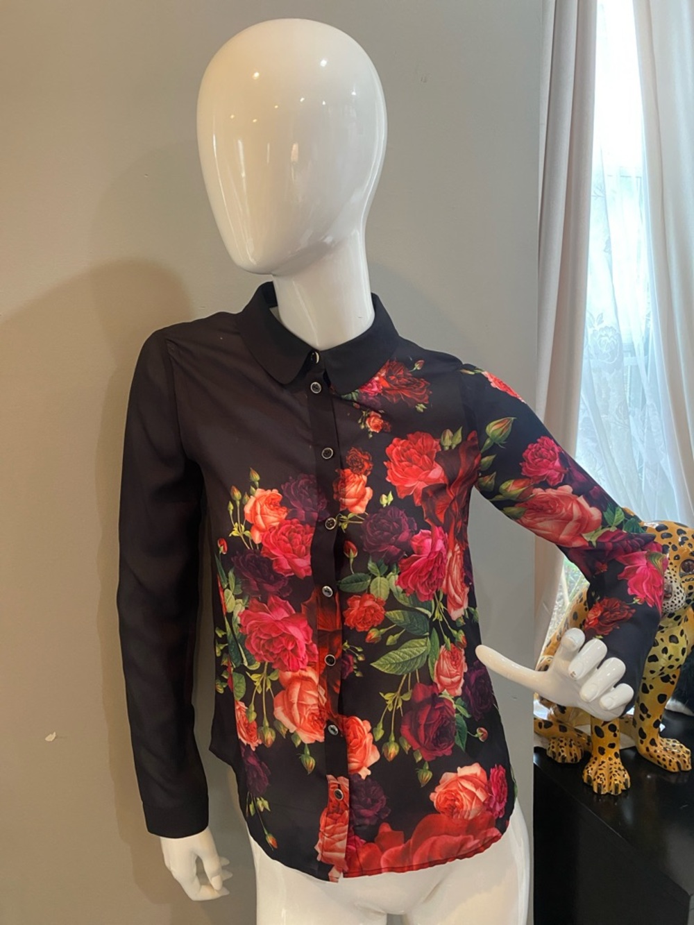 Ted Baker Black Button Up Blouse vivid Red Rose & Green Floral Accents EUC 0 UK